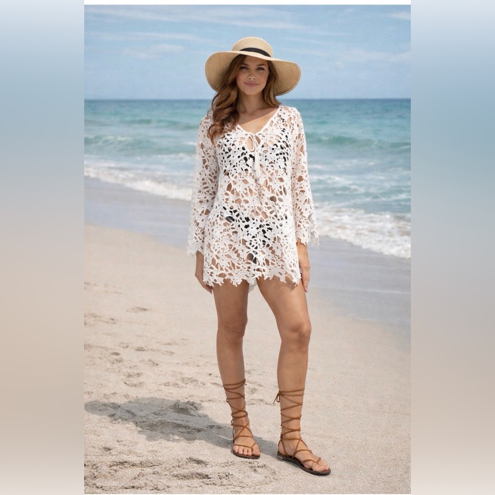 COLORBROOK
Lace Cover-Up Tunic
